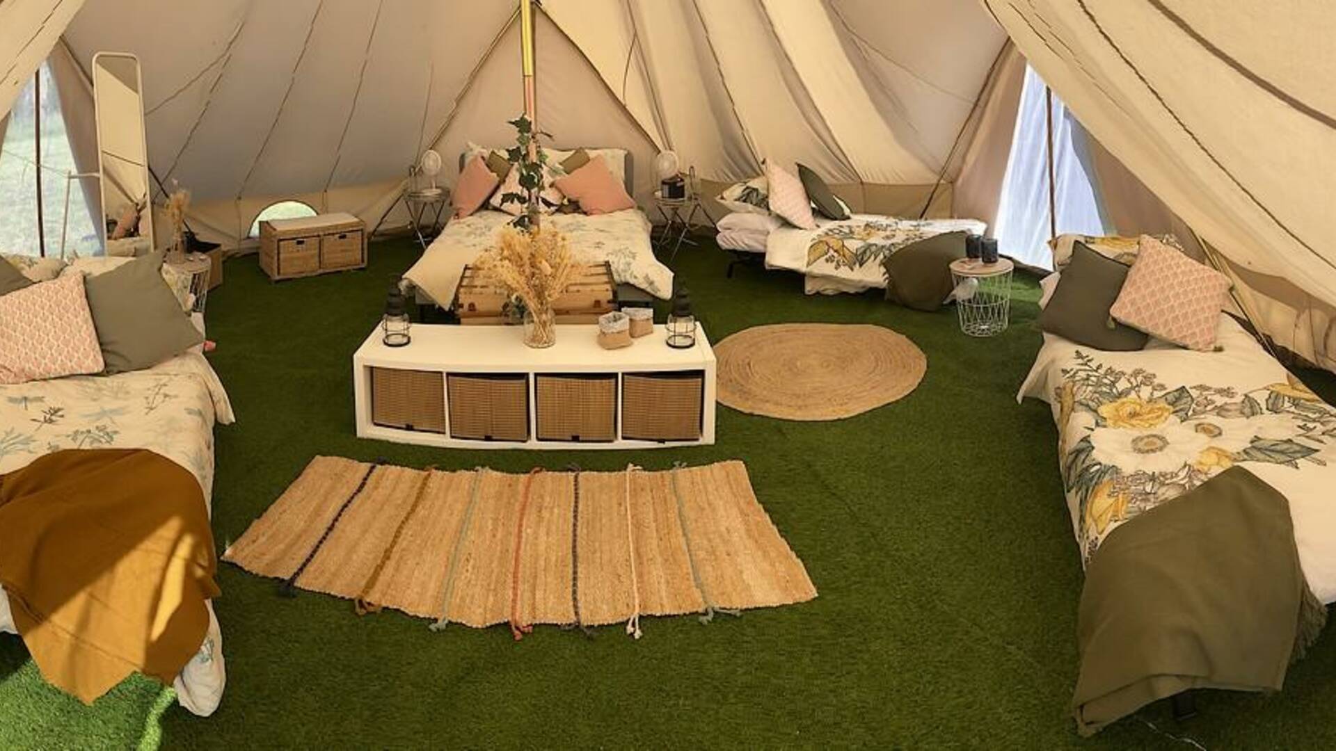 Argentonnay Glamping Ferme des Alpagas